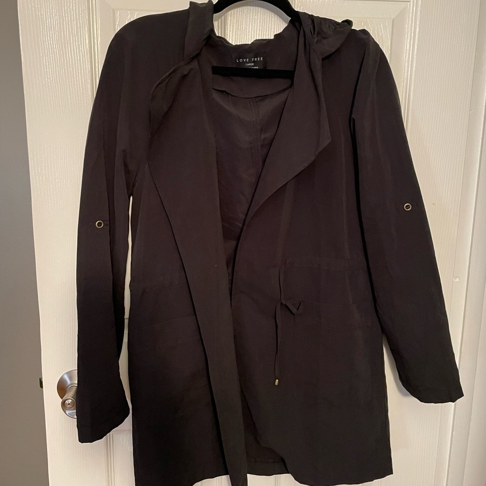 Black light weight jacket